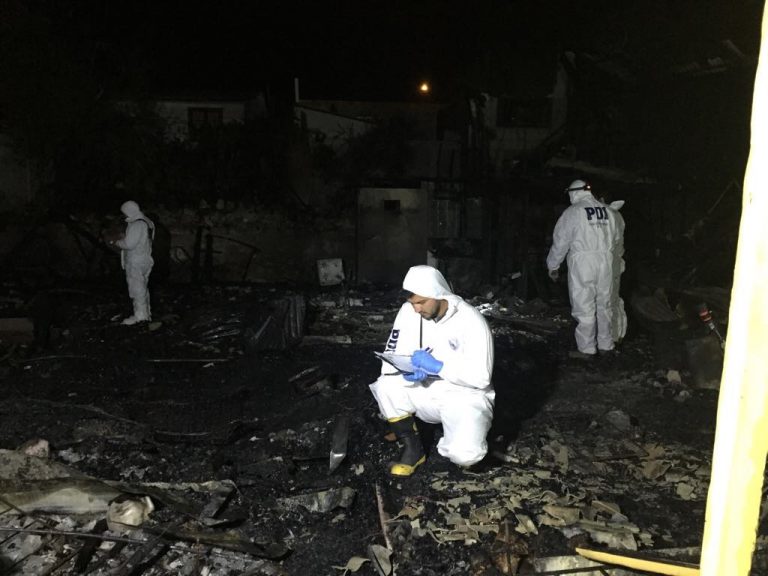 Guanaqueros: Mujer muere calcinada al interior de su vivienda