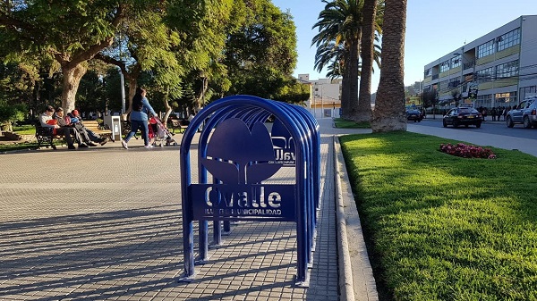 Instalan aparcaderos de bicicletas en Ovalle