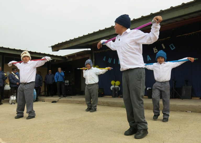 Escuela La Cebada celebró 50 años de labor educativa