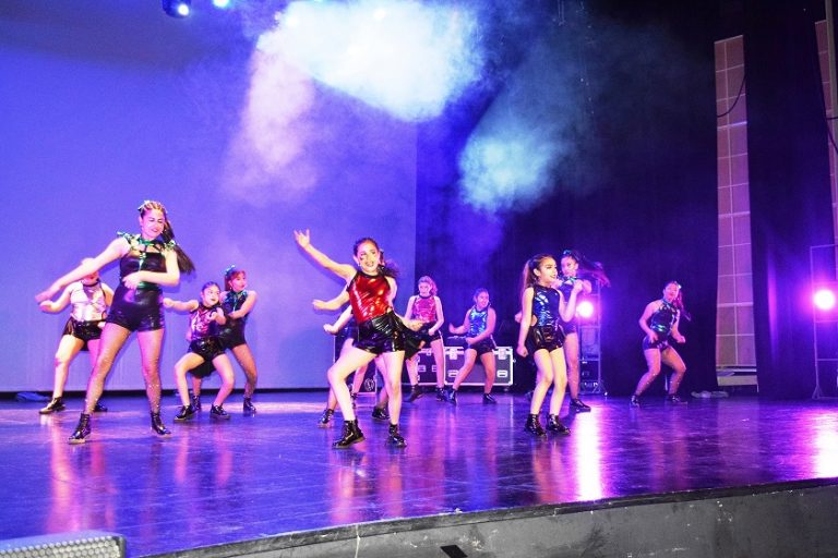 Jóvenes de Ovalle celebraron su día