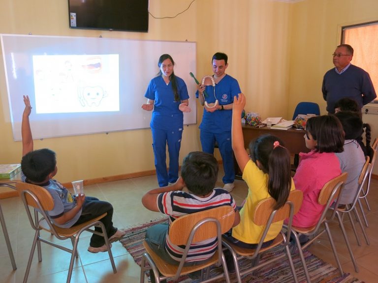 Realizan taller sobre salud dental en la Escuela de Pejerreyes