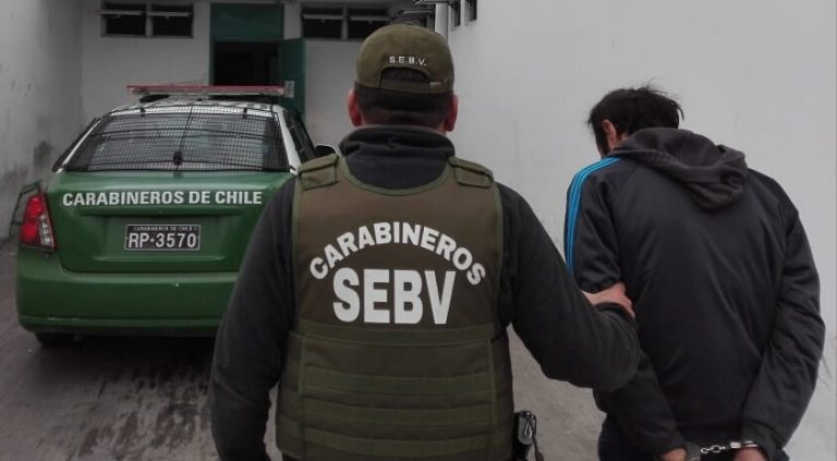 Prófugo de la justicia es detenido cuando vendía camioneta robada en Ovalle
