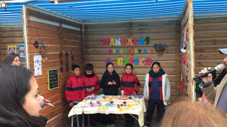 Colegio El Ingenio realizó su Primera Feria de Negocios en la Plaza de Armas