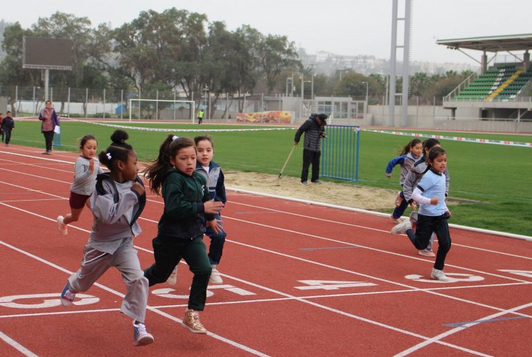 Campeonato Escolar de Atletismo reunió a cerca de 300 estudiantes en Ovalle