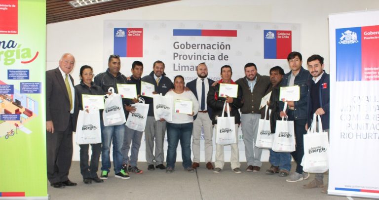Vecinos de Ovalle se capacitan en ahorro de energía