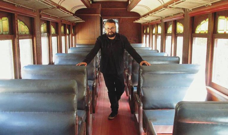 Cantautor ovallino Oscar Hauyon vuelve a los escenarios