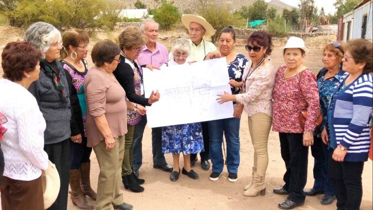 Adultos Mayores de Combarbalá contarán con Casa de Acogida