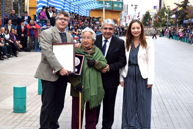 Ovalle celebró aniversario distinguiendo a diez destacados ciudadanos