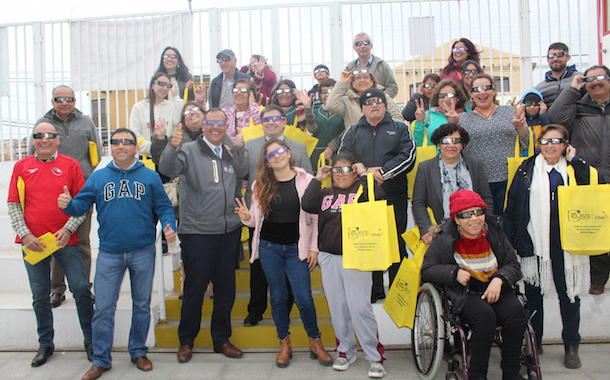 Región: Realizan charla educativa sobre el eclipse a adultos mayores de La Serena