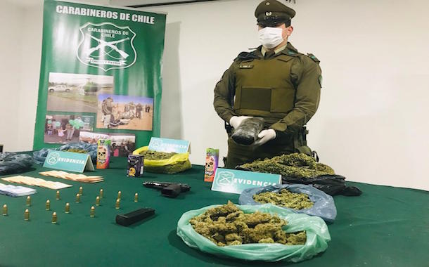 Detienen a sujeto con armas, municiones y casi dos kilos de marihuana en Punitaqui