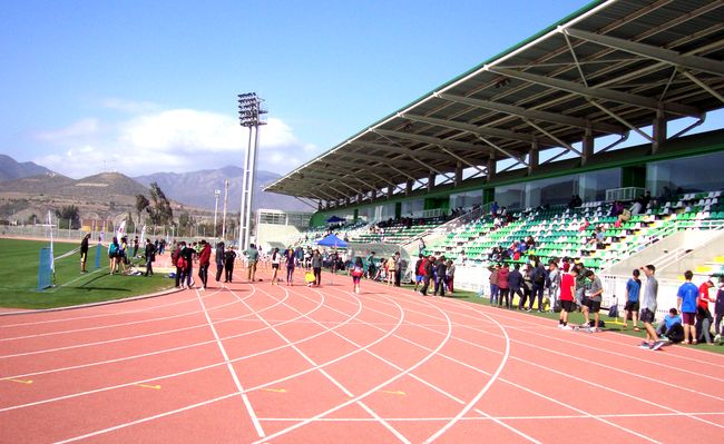 Competencia atlética sin público en las graderías