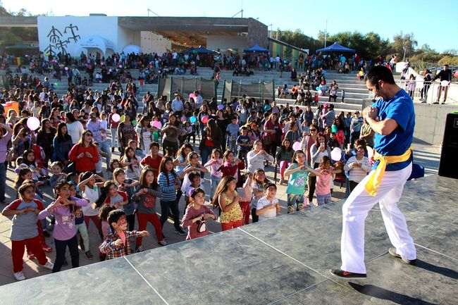 Masiva y entretenida fiesta para celebrar Día del Niño ayer en Monte Patria
