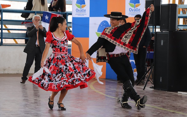 Con éxito finaliza Concurso Comunal de Cueca Escolar en Ovalle