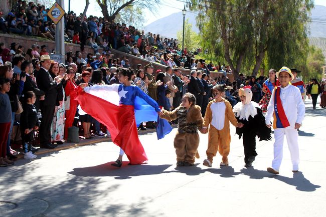 En Monte Patria el desfile de Fiestas Patria se efectuó el día que corresponde