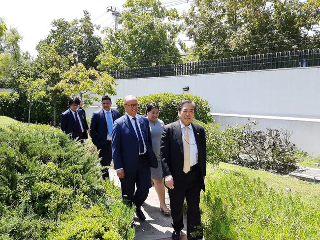 Embajada de Japón dona a Río Hurtado vehículo para traslado de pacientes en situación de discapacidad