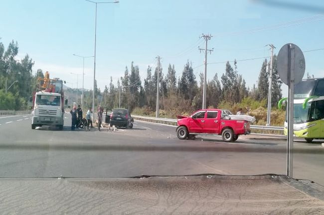 Colisión en cruce del puente La Chimba dejó tres lesionados
