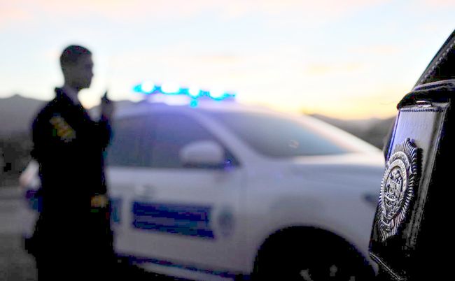 Familiares encuentran a hombre herido con arma de fuego: grave