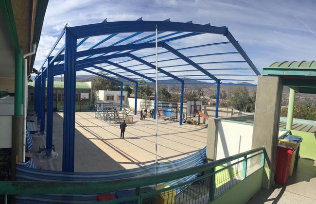 Avanzan obras de construcción de gimnasios techados para escuelas de Ovalle