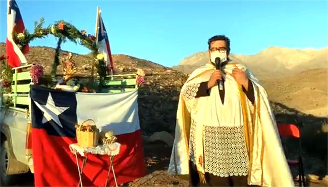 Con tradicional romería al cerro de La Cantera en Combarbalá oraron por la lluvia