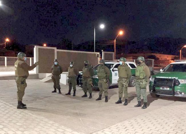Sujeto sin mascarilla empezó a escupir a los carabineros que lo fiscalizaron