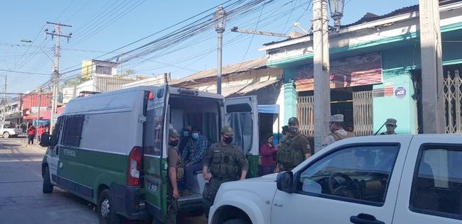 Una mujer y nueve parroquianos detenidos en bar clandestino en Ovalle