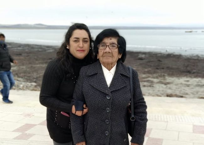 La Abuelita Rebeca, “paradita” celebró sus cien años de vida