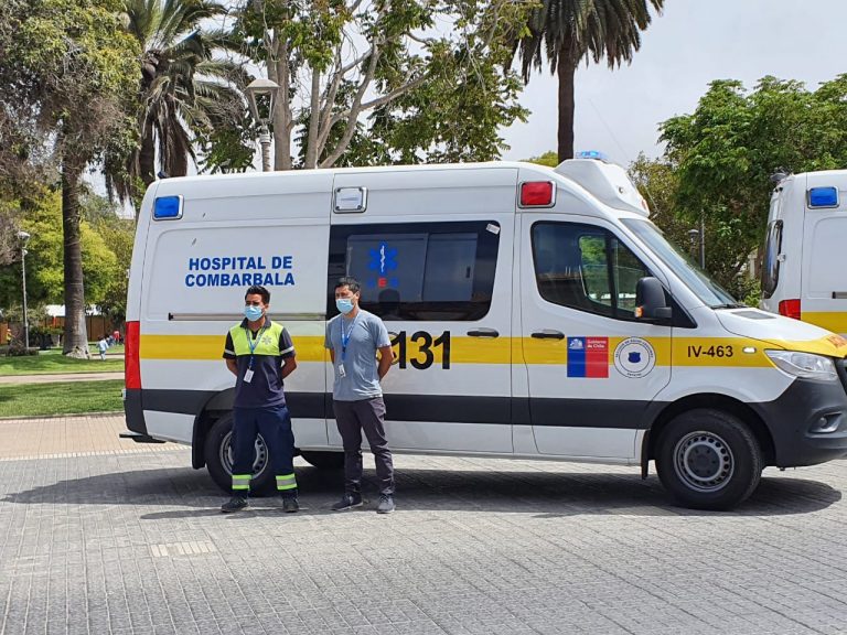 Hospital de Combarbalá recibe una moderna ambulancia