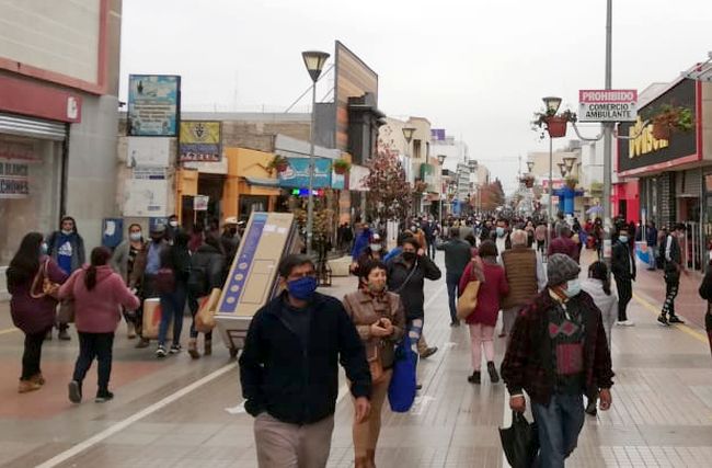 Ovallinos debutaron en Fase de Preparación volcándose a las calles