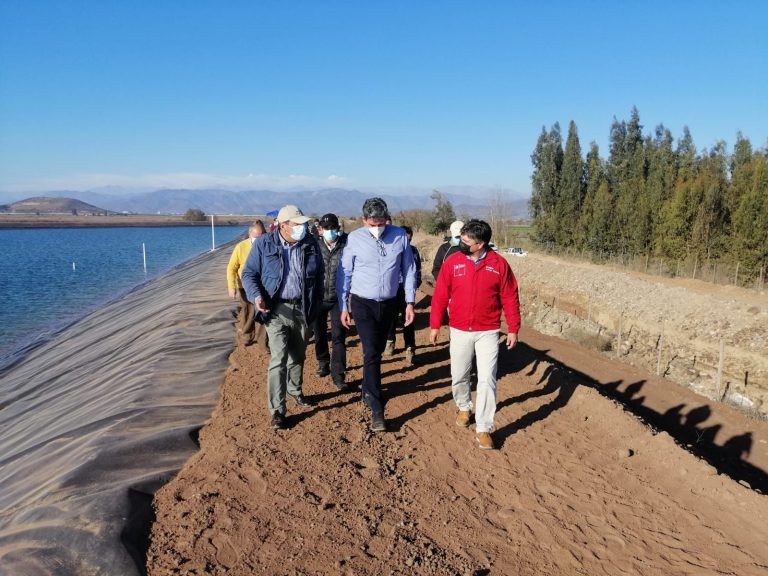 Canalistas del embalse Recoleta destacan aporte de tranque Santa Julieta