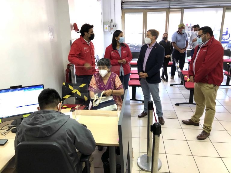 Ministra de Desarrollo Social y Familia: Hace llamado a mayores de 65 a inscribirse para recibir la Pensión Garantizada Universal en la Región
