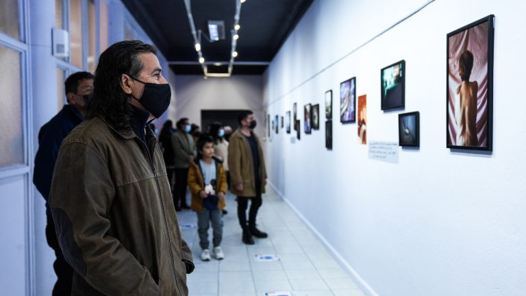 Última semana de exposición fotográfica acerca del puerto, el trabajo sexual y la soledad