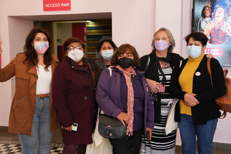 Mujeres del Limarí celebraron el mes del Pisco con charla de emprendimiento
