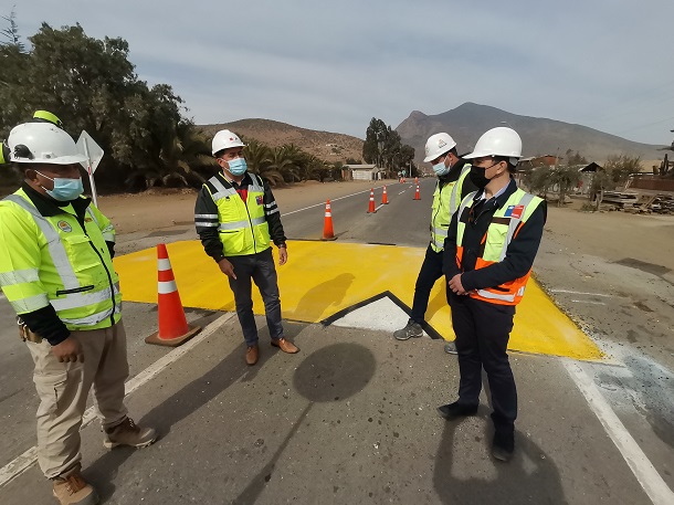 Vialidad MOP ejecuta medidas de seguridad vial en ruta D-51 en el sector de El Peñón en Coquimbo