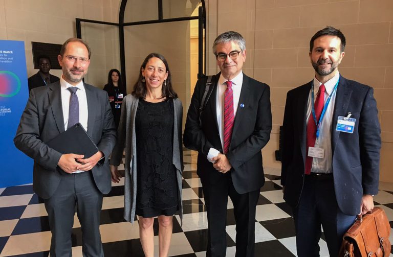 ECONOMÍA: Equipo de la OCDE acompañará a Hacienda en tramitación de Reforma Tributaria