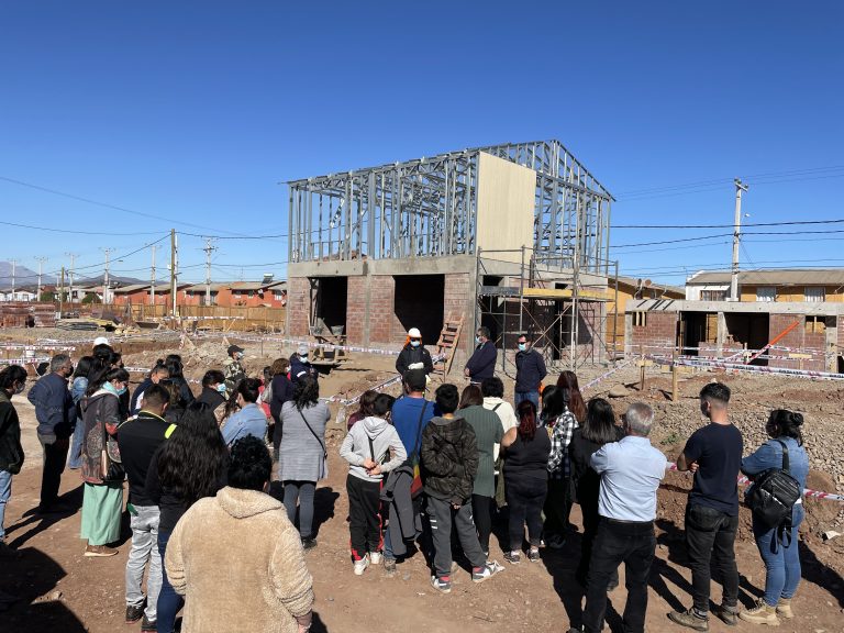 Ovalle: Beneficiarios visitan construcción del conjunto habitacional San Sebastián con 21% de avance