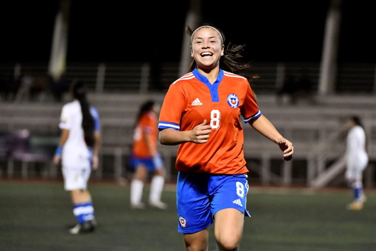 Con presencia regional Chile Femenina sub 17 se prepara para el mundial.