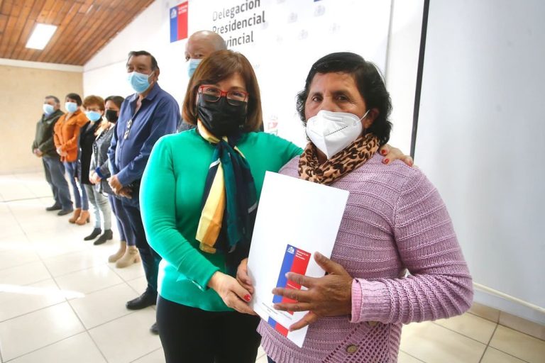 32 familias  del Limarí reciben sus anhelados Títulos de Dominio por parte de Bienes Nacionales