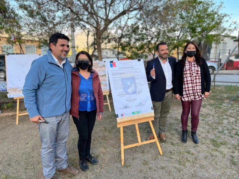 Entregan terreno a juntas de vecinos de Monte Patria para desarrollo de proyectos comunitarios