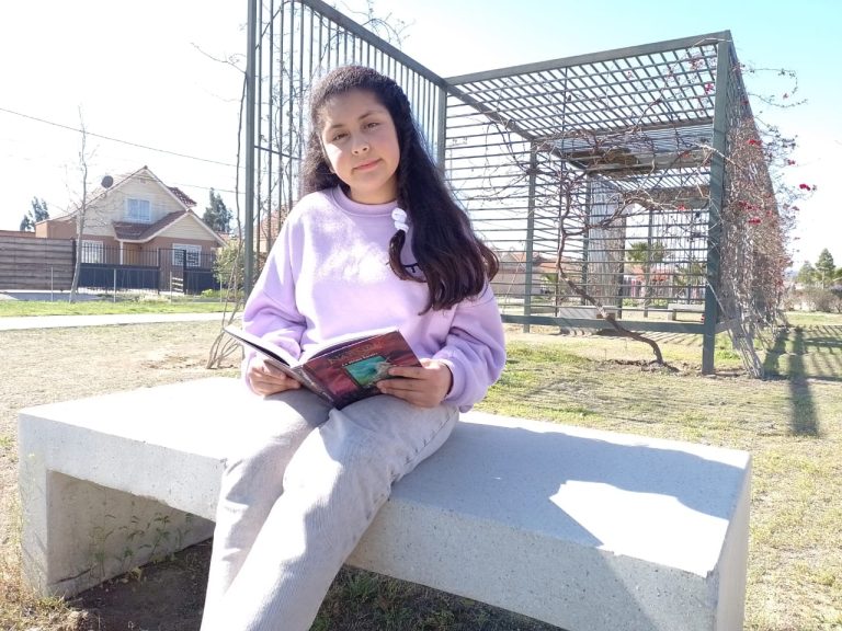 Alumna de Ovalle concursará para ser la mejor lectora en voz alta de Chile