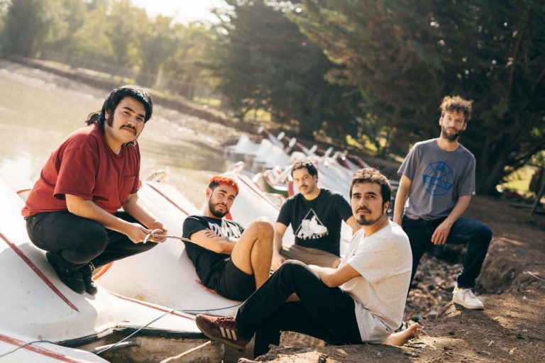 Ases Falsos y Hesper en tierra derecha para su anticipado concierto en Ovalle