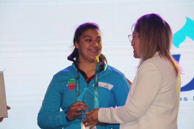 Ovallina Mariana Valencia fue elegida como mejor arquera de la Final Nacional de los Juegos Escolares