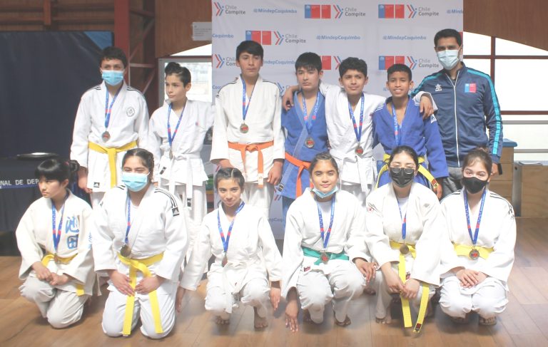 Judo regional definió representantes para la final nacional de los Juegos Escolares.