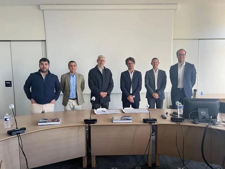 En Francia se concretó un acuerdo histórico de colaboración con Chile