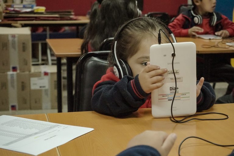 Nueve de cada 10 estudiantes de 1° básico no conocen letras del alfabeto