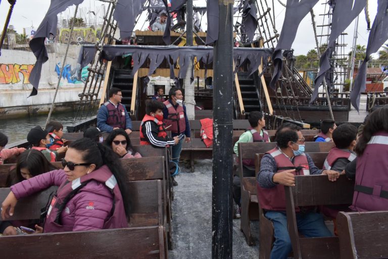 Río Hurtado: Estudiantes del sector secano recorren bondades de la ciudad de Coquimbo