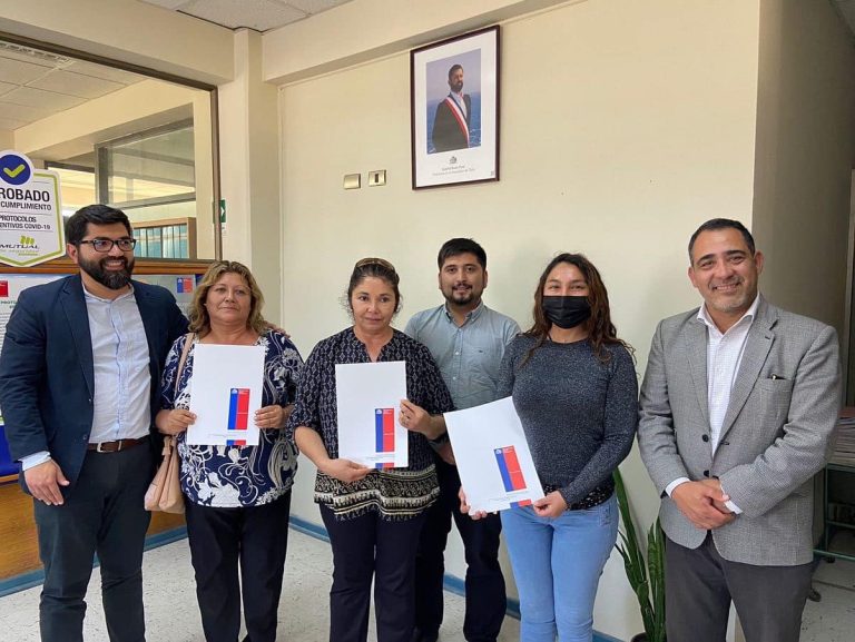 15 familias de la provincia de Limarí recibieron sus  anhelados Títulos de Dominio