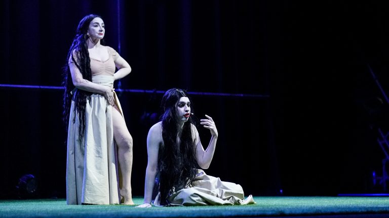 Crítica teatral: «Blancanieves», ni tan blanca ni en la nieve