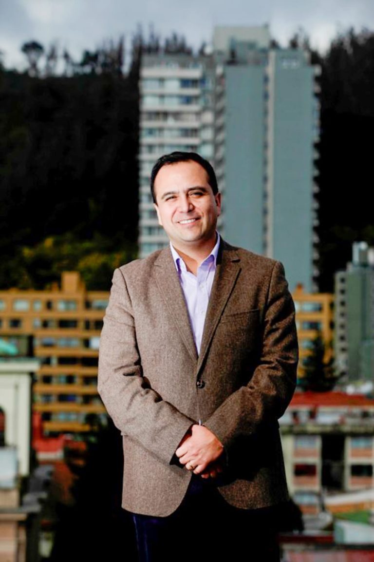 Presidente nombra a Gino Cortez como nuevo secretario ejecutivo de la Agencia de Calidad de la Educación 