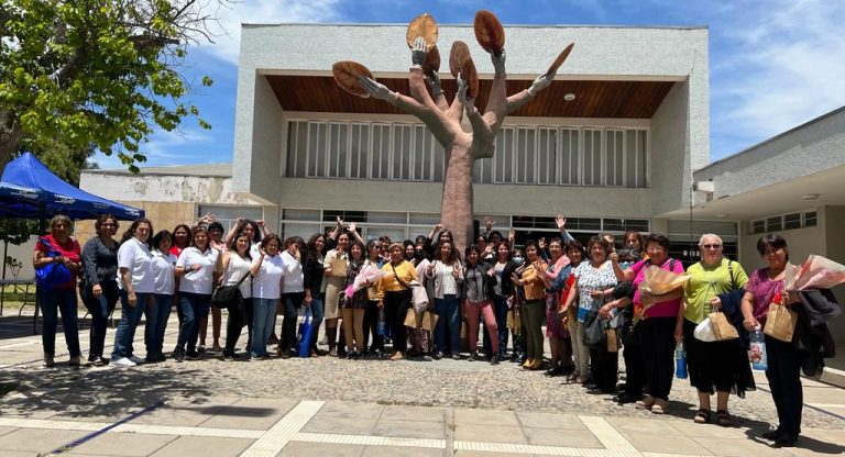 Más de 30 mujeres campesinas de Limarí se reúnen para  conmemorar su día