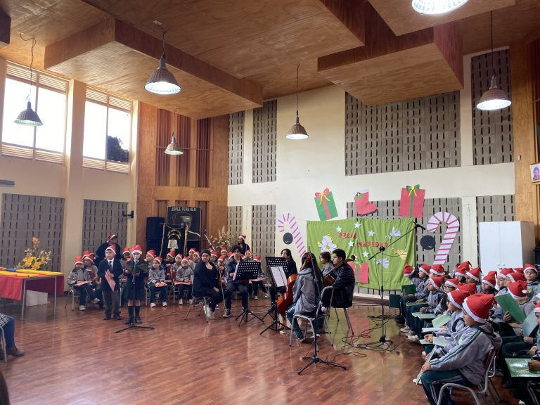 Presentación de villancicos marca cierre del año escolar en Colegio de las Artes Eliseo Videla Jorquera